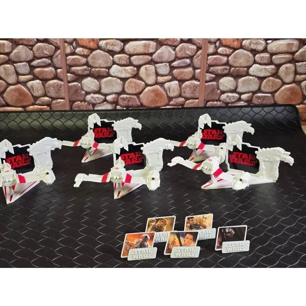 Star Wars The Last Jedi -5 Ski Speeder Cake Toppers and 80 Star Wars party favor